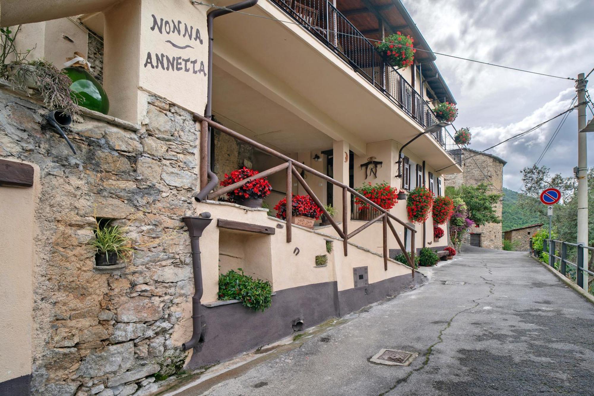 Agriturismo U' Spigu Nonna Annetta Nasino Exterior foto